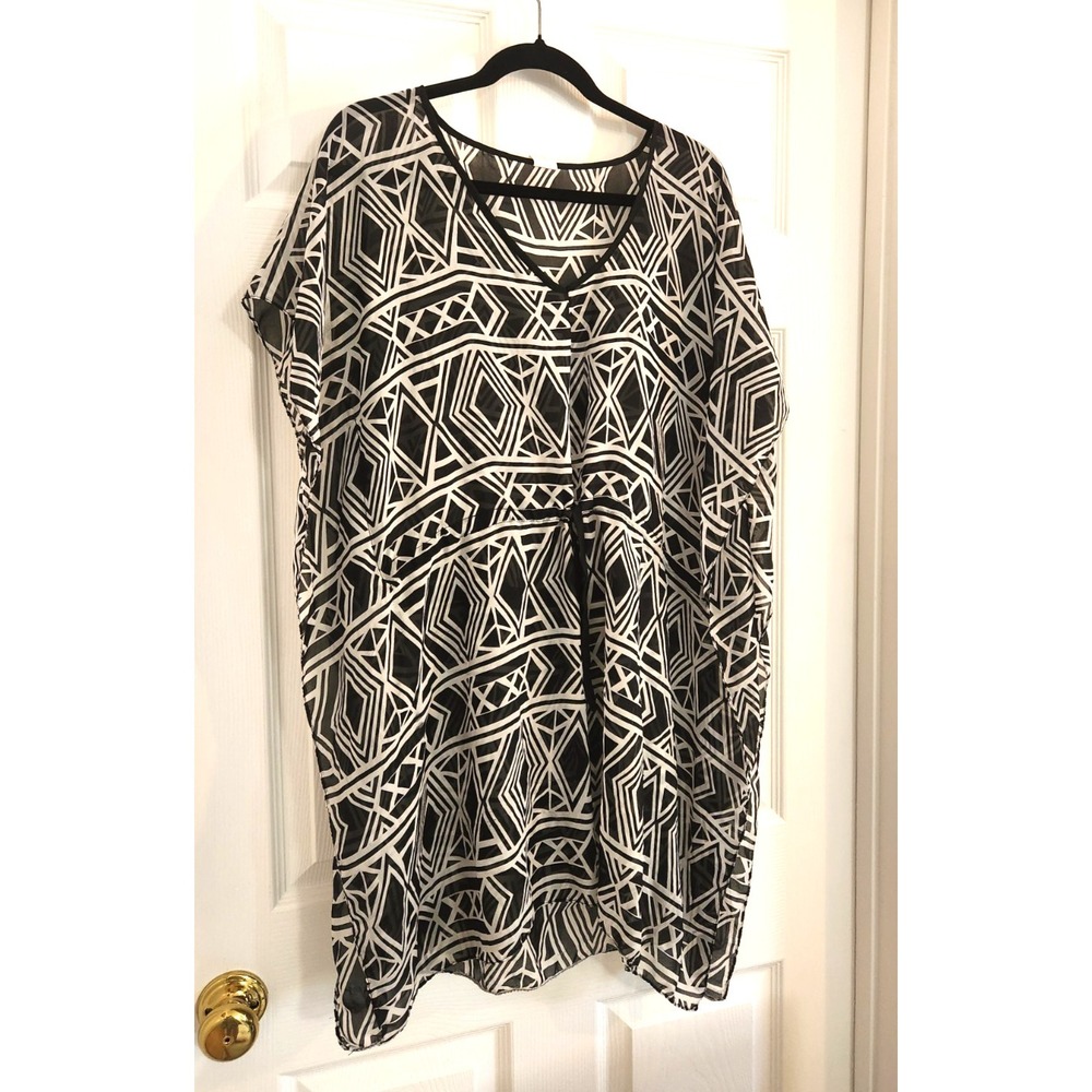 West Loop Women's Swim Cover-up Black & White Geometric pattern silky One Size